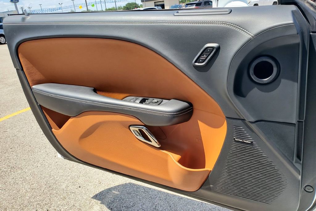 Used 2022 Dodge Challenger SRT Hellcat Redeye RWD image 18