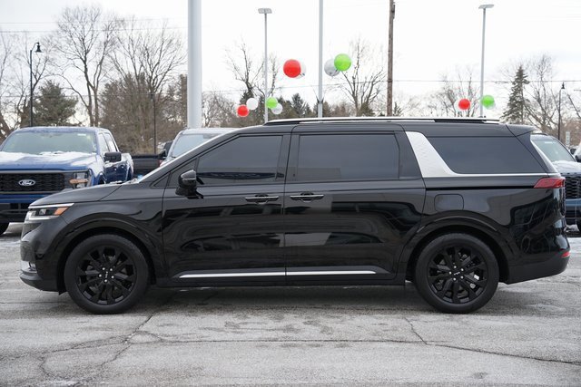 Used 2024 Kia Carnival SX image 2