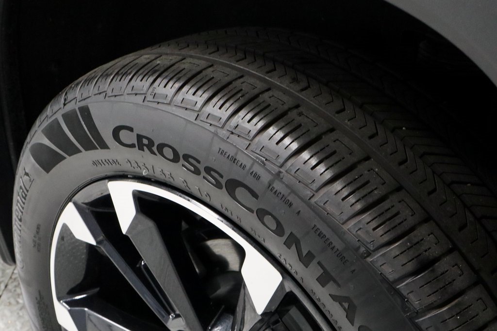 Used 2025 Chevrolet Equinox RS w/ Safety and Technology Package image 19