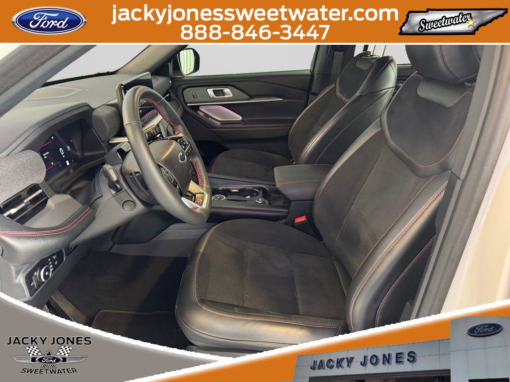 Certified 2025 Ford Explorer ST AWD/4WD image 11
