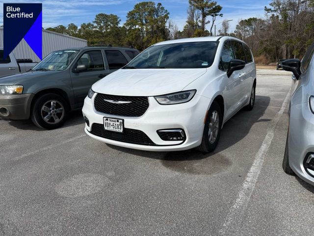 Used 2024 Chrysler Pacifica Touring-L