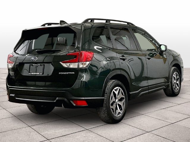Used 2023 Subaru Forester Premium AWD/4WD image 11