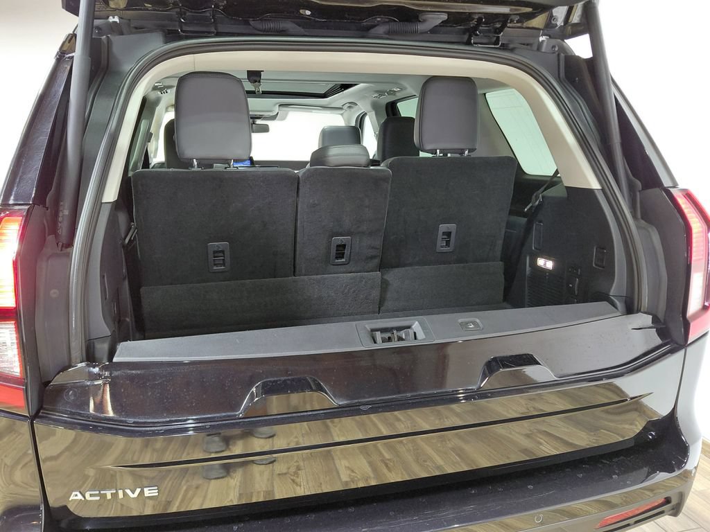 Certified 2025 Ford Expedition Active AWD/4WD image 47