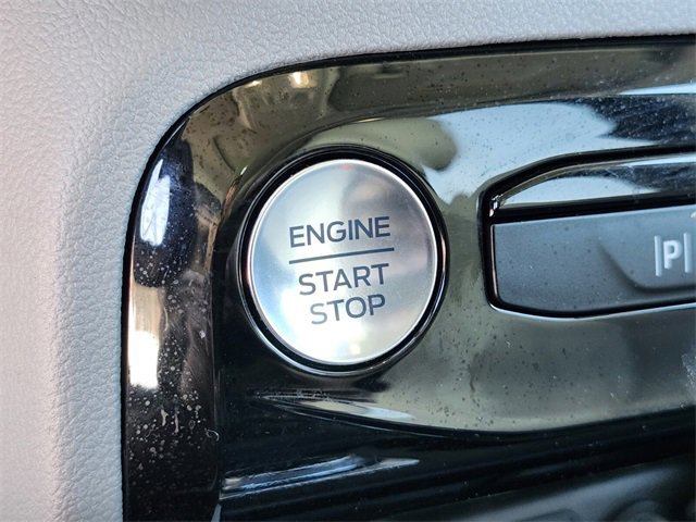 Certified 2025 Ford Escape Platinum w/ Premium Technology Package image 25