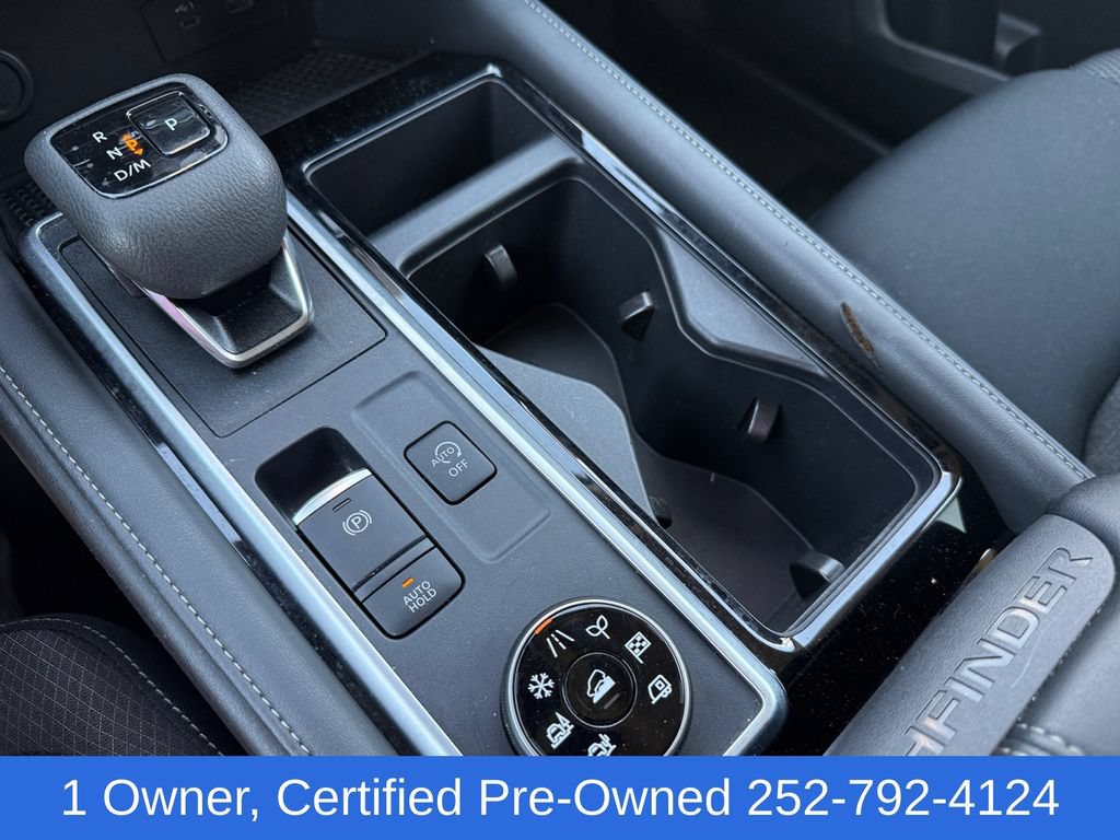 Used 2025 Nissan Pathfinder SV AWD/4WD image 18