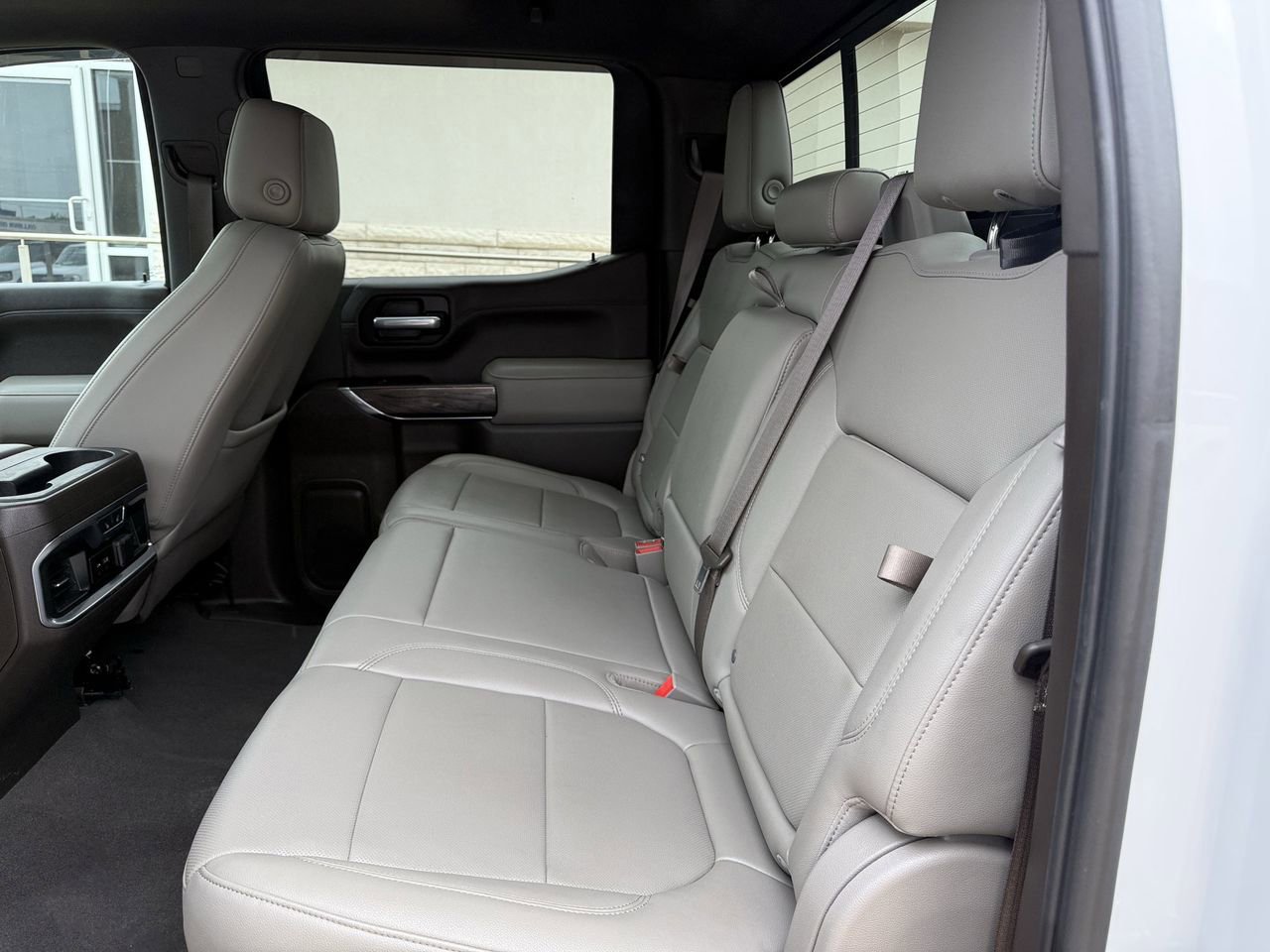 Used 2020 Chevrolet Silverado 1500 LTZ w/ LTZ Premium Package image 27