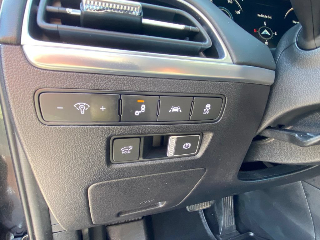 Used 2022 Hyundai Palisade Limited FWD image 12