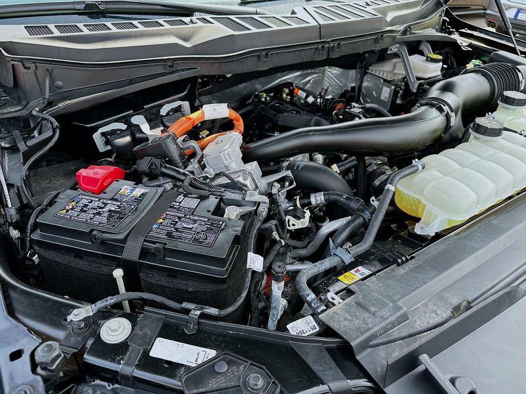 Certified 2025 Ford F150 Lariat w/ Equipment Group 501A Mid image 26