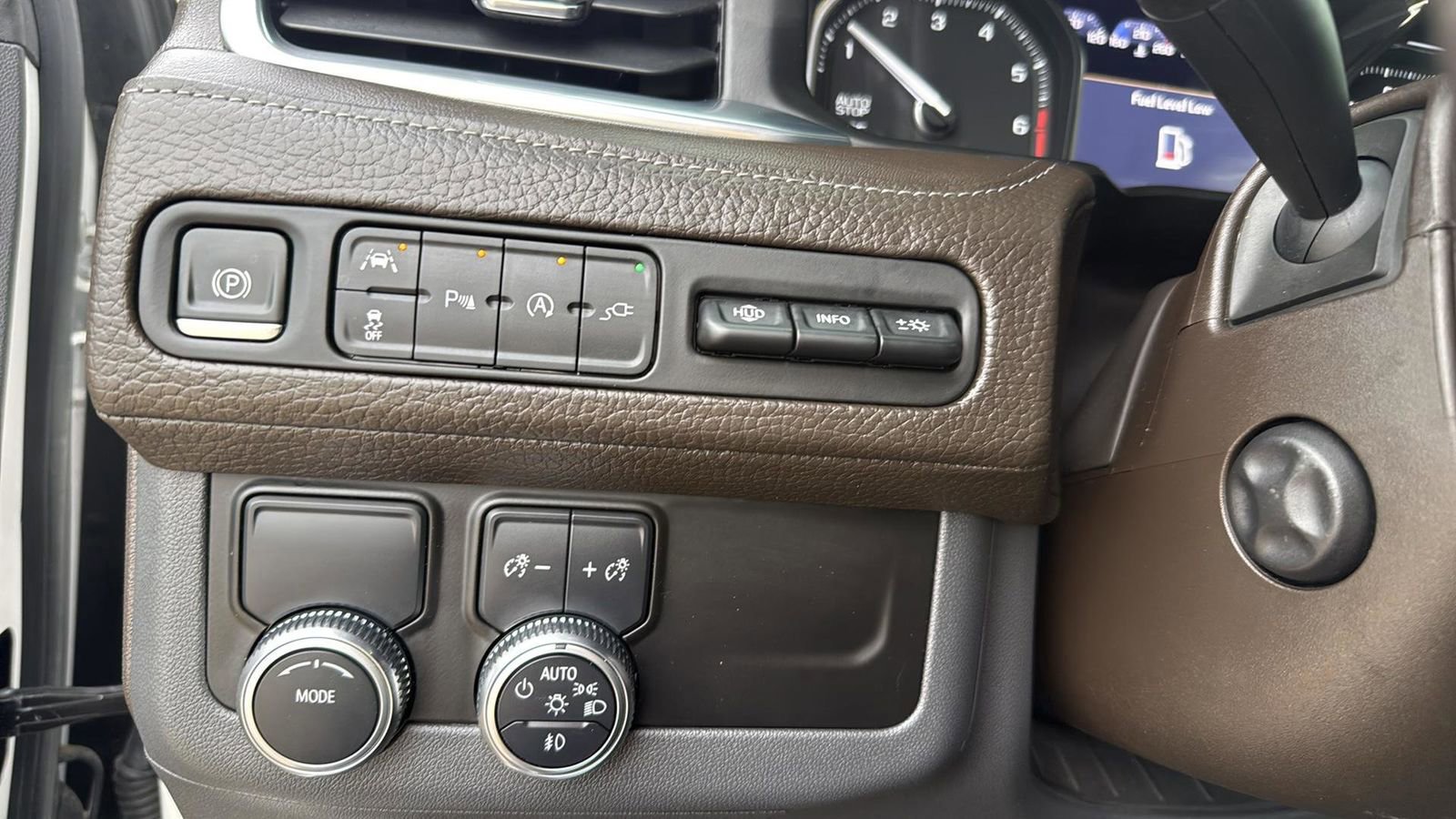 Used 2021 GMC Yukon Denali image 18