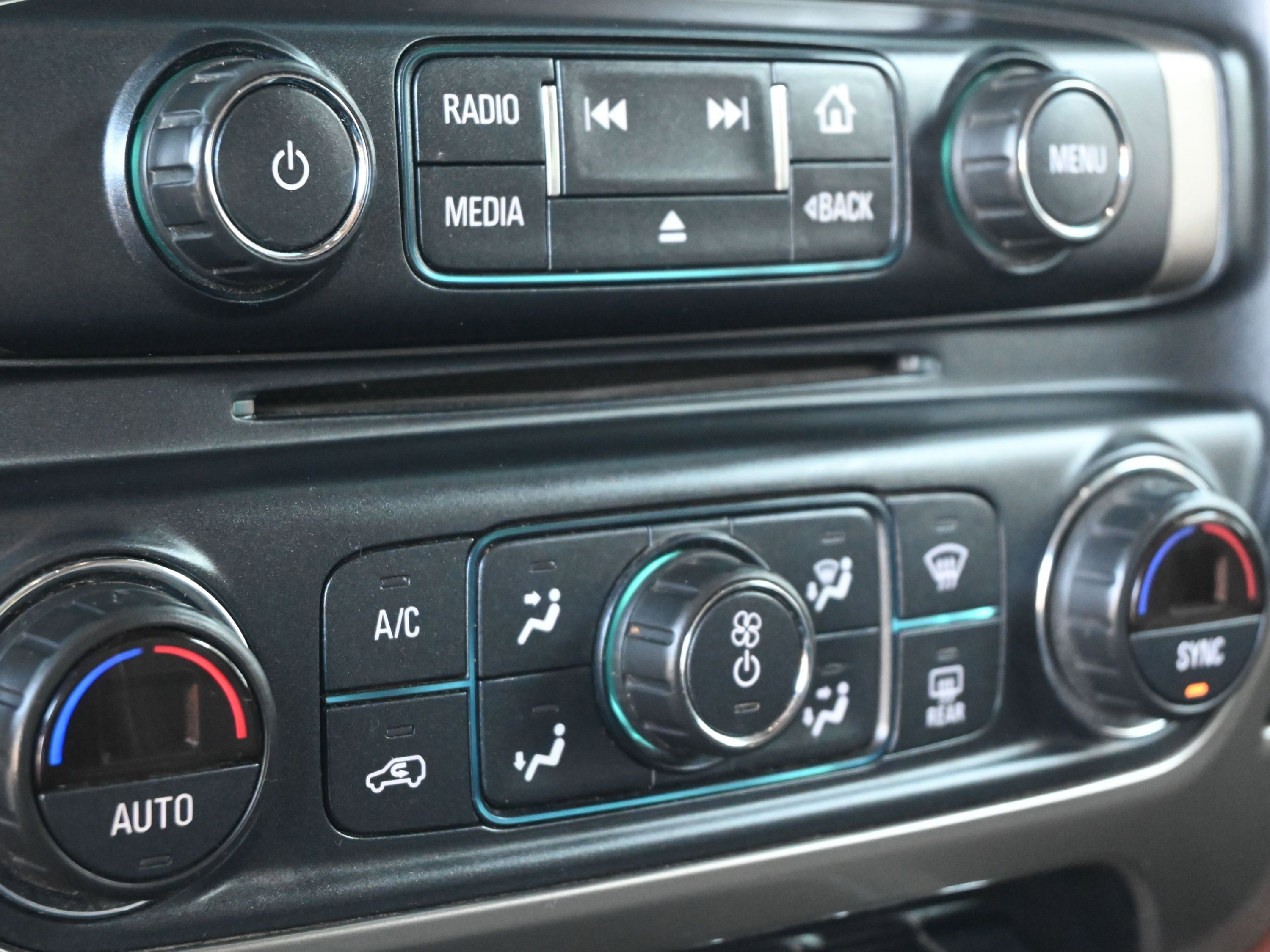 Used 2019 Chevrolet Silverado 3500 High Country w/ Duramax Plus Package image 24