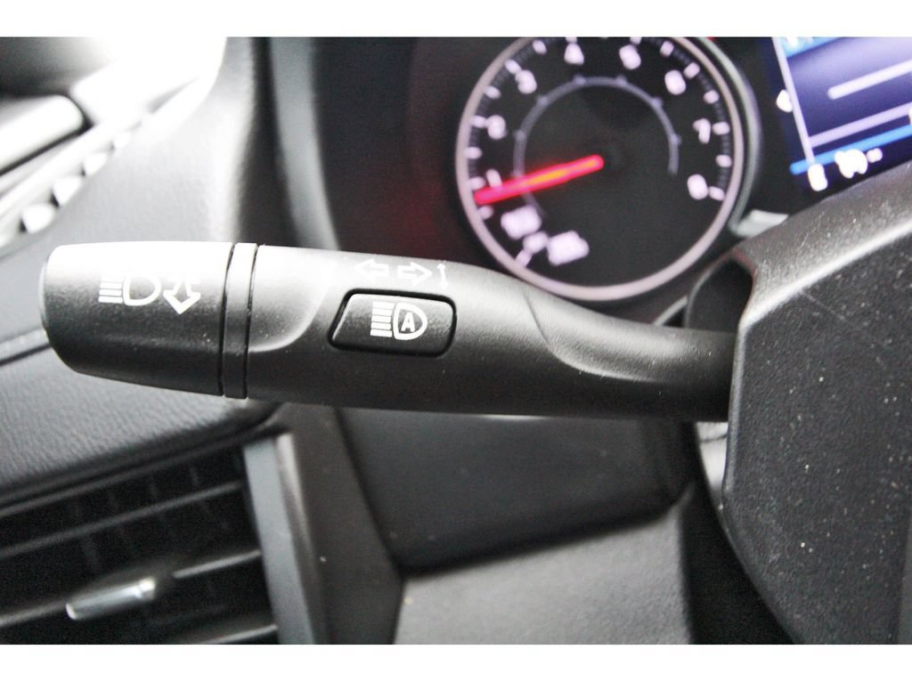 Used 2023 GMC Terrain SLE w/ Driver Convenience Package AWD/4WD image 16