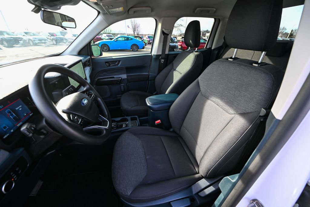Certified 2025 Ford Maverick XL image 22