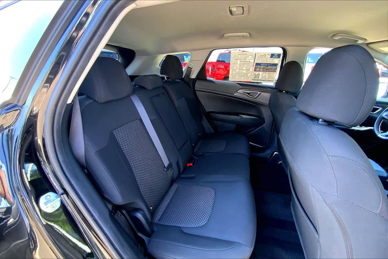 Used 2023 Kia Sportage LX AWD/4WD image 20