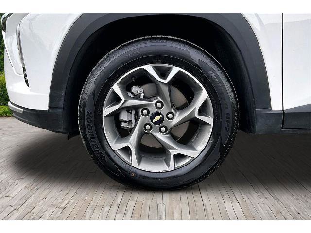 Used 2025 Chevrolet Trax LT image 26