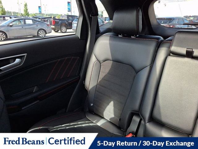 Certified 2024 Ford Edge ST-Line AWD/4WD image 19