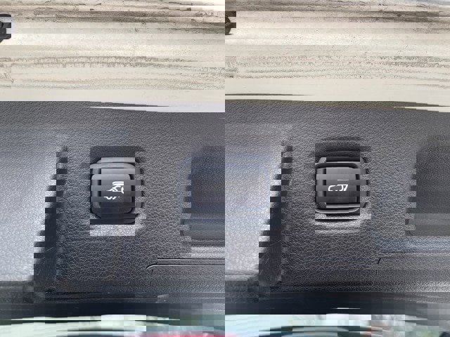 Used 2020 Hyundai Santa Fe Limited image 10