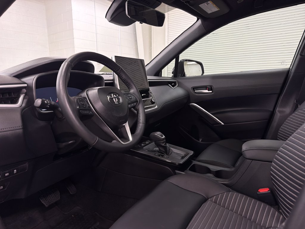 Used 2026 Toyota Corolla Cross AWD Hybrid w/ Convenience Package image 6