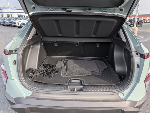 Used 2025 Hyundai Kona SEL image 30