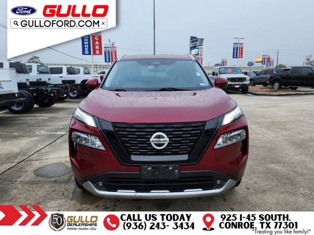 Used 2021 Nissan Rogue Platinum FWD image 2