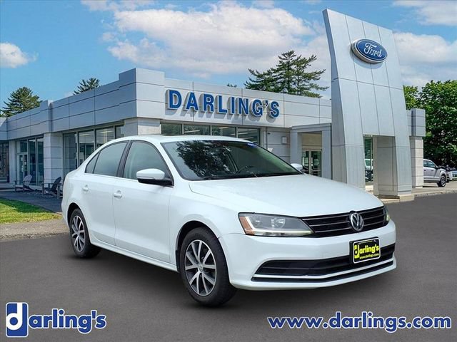 Used 2017 Volkswagen Jetta SE FWD image 3
