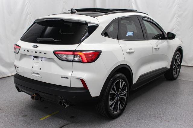 Certified 2022 Ford Escape SEL w/ SEL Stealth AWD Package image 9