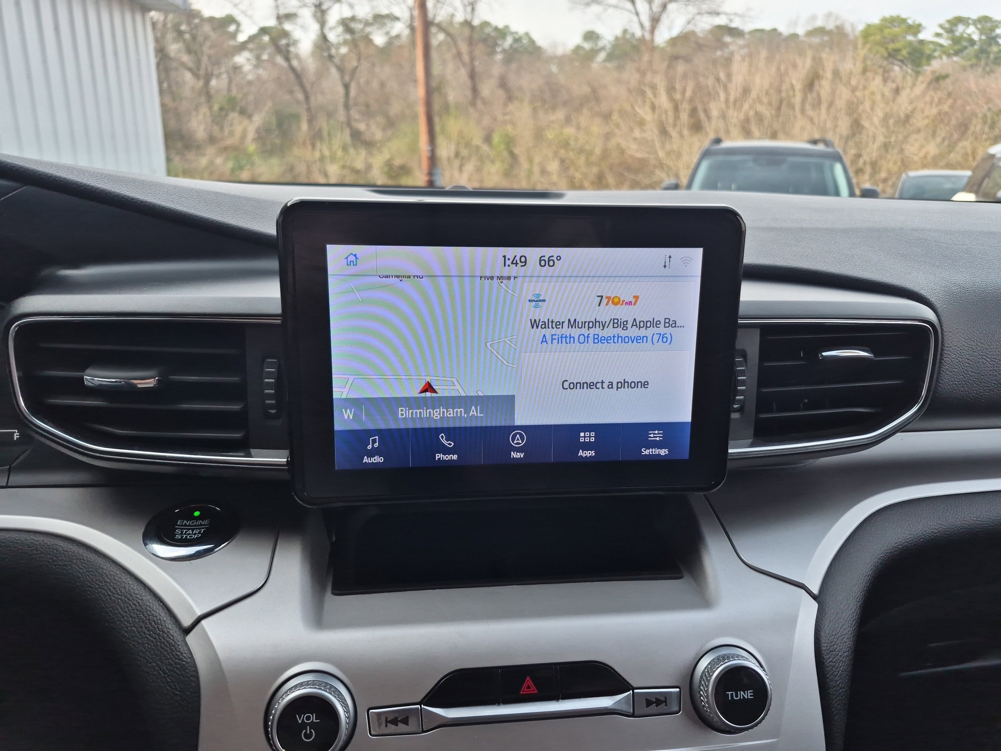 Certified 2020 Ford Explorer XLT w/ Equipment Group 202A image 33