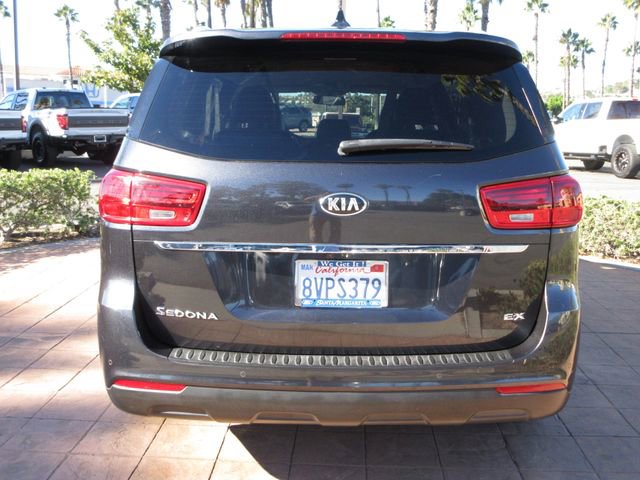 Used 2019 Kia Sedona EX image 3