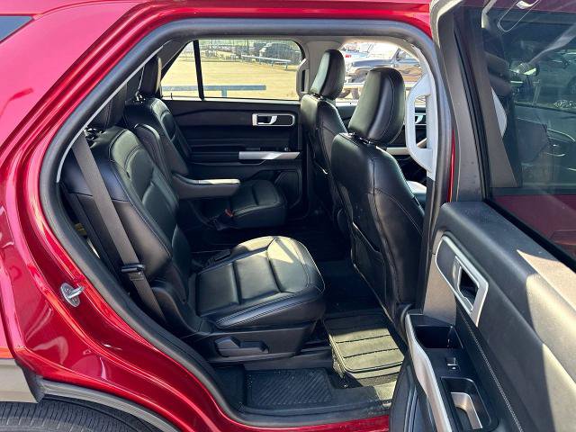 Certified 2023 Ford Explorer XLT w/ Equipment Group 202A RWD image 12