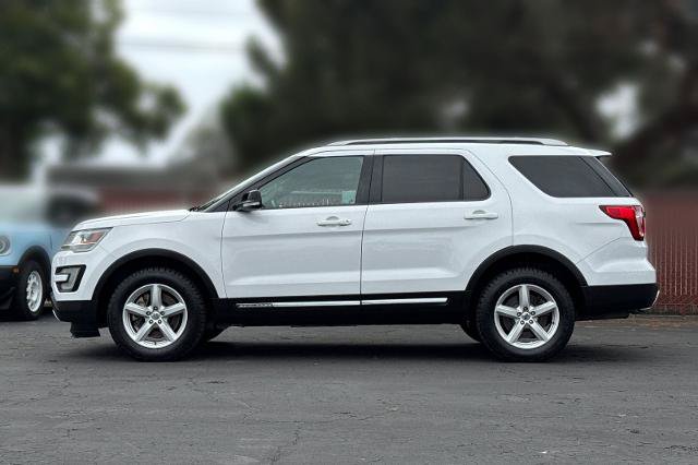 Certified 2017 Ford Explorer XLT AWD/4WD image 33