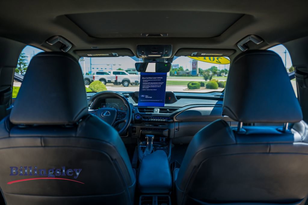 Used 2019 Lexus UX 250h w/ Premium Package AWD/4WD image 16
