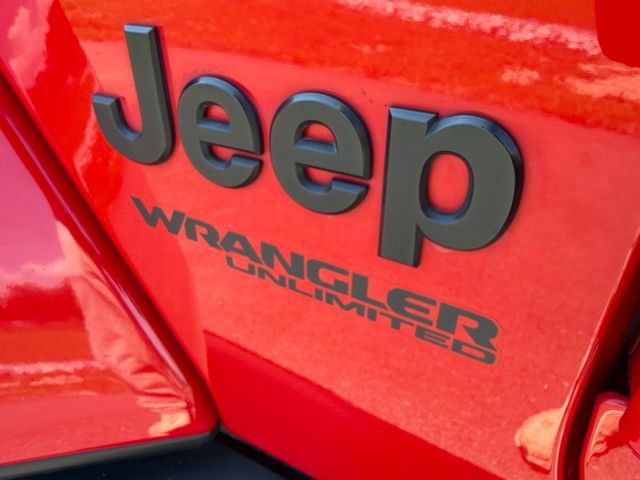 Used 2021 Jeep Wrangler Unlimited Sahara AWD/4WD image 16