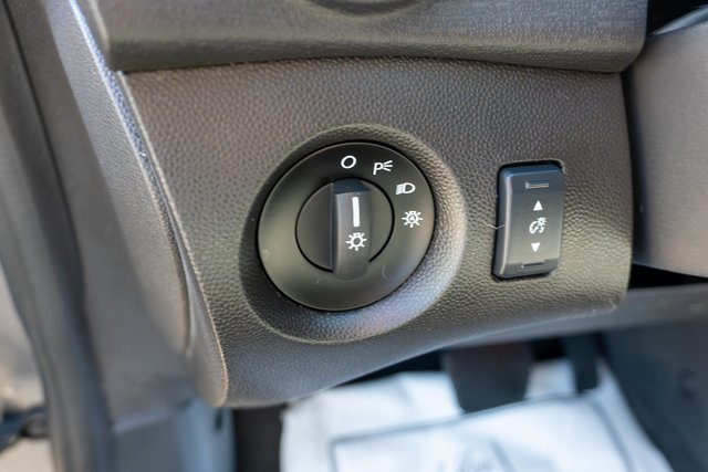 Certified 2018 Ford Fiesta SE w/ Cold Weather Package FWD image 19