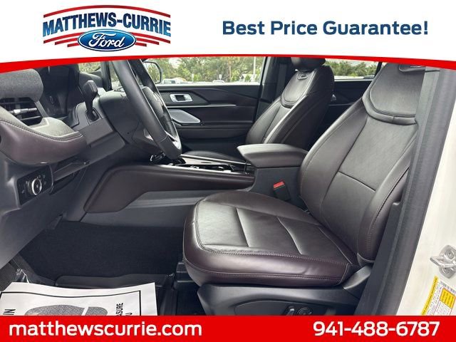 Certified 2025 Ford Explorer Platinum RWD image 9
