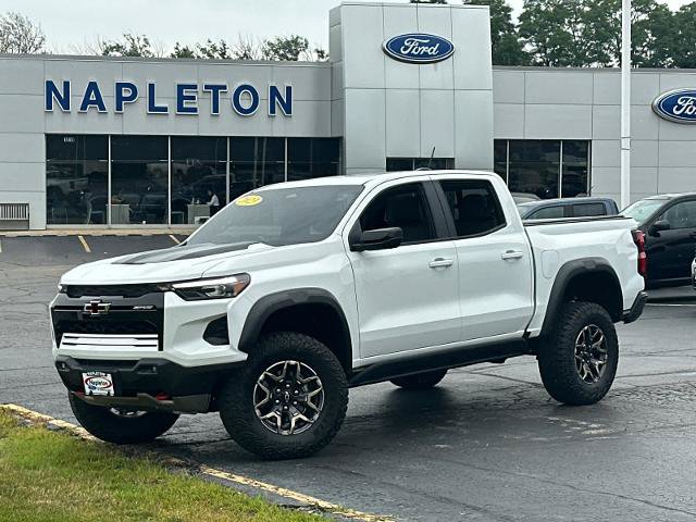 Used 2023 Chevrolet Colorado ZR2 w/ ZR2 Convenience Package III AWD/4WD image 1
