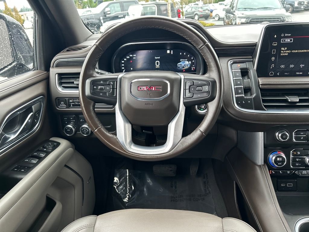 Used 2023 GMC Yukon XL SLT image 36