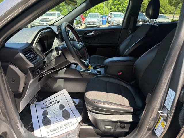 Certified 2024 Ford Escape ST-Line w/ Tech Pack #1 AWD/4WD image 9