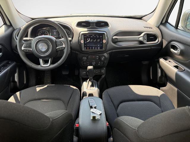 Used 2023 Jeep Renegade Latitude AWD/4WD image 22