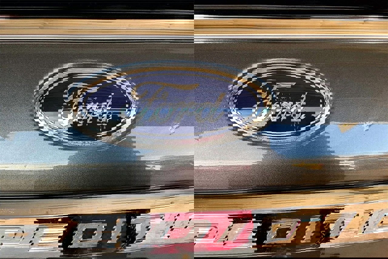 Certified 2021 Ford Expedition XLT image 11