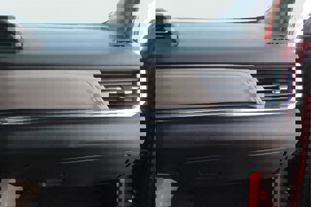 Used 2025 GMC Terrain Elevation w/ Black Edition image 17