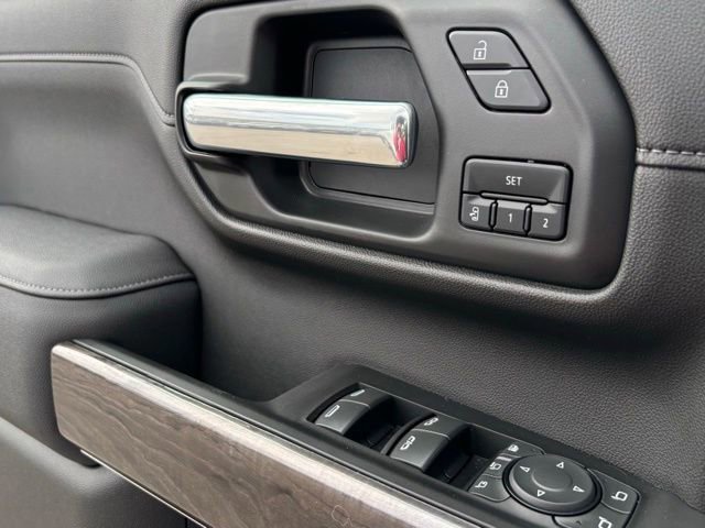 Used 2022 Chevrolet Silverado 2500 LTZ w/ Z71 Off-Road Package image 14