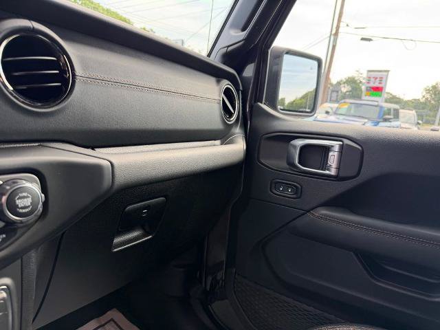 Used 2021 Jeep Wrangler Unlimited Sahara AWD/4WD image 24