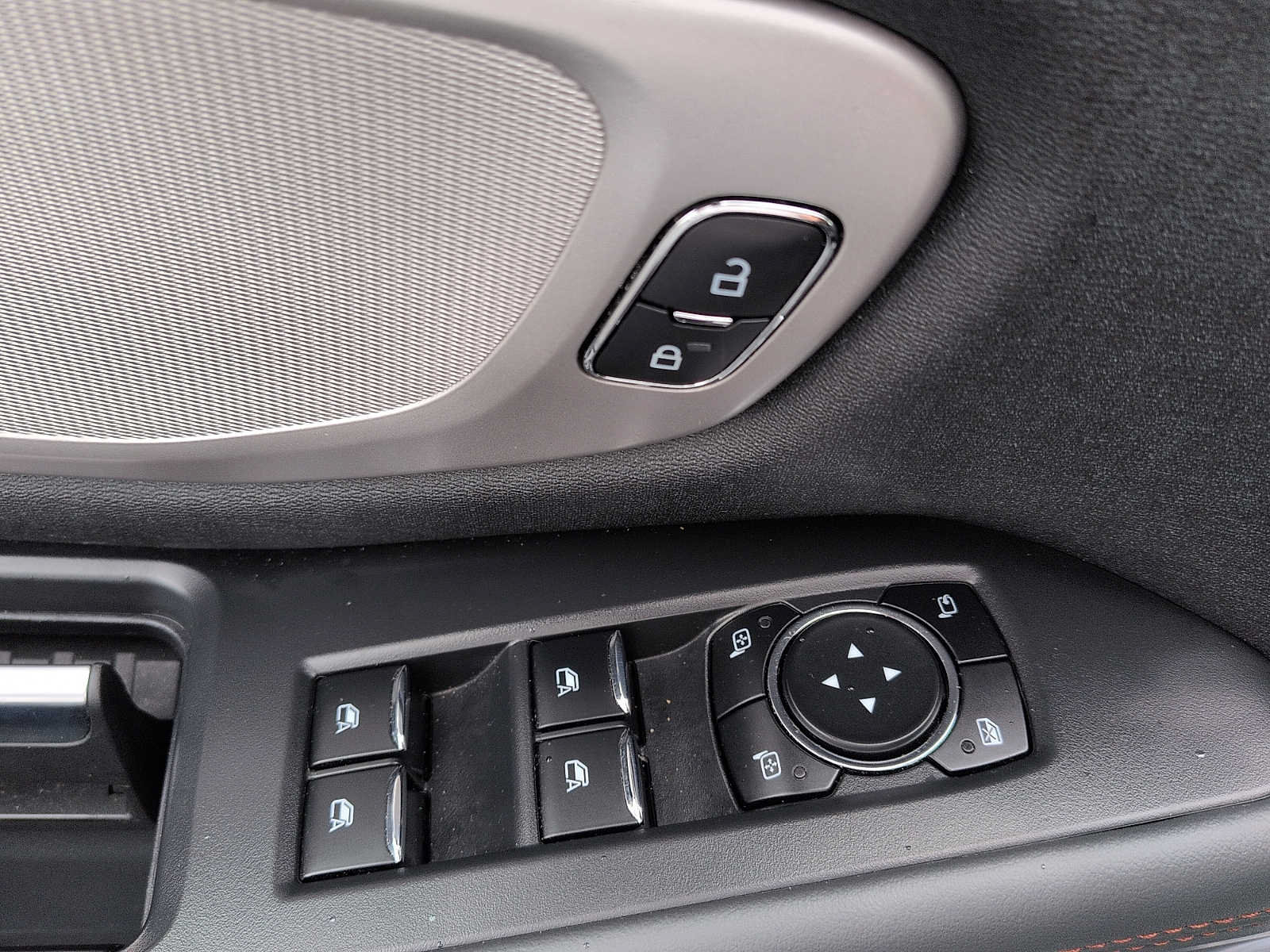 Certified 2025 Ford Expedition Active AWD/4WD image 15