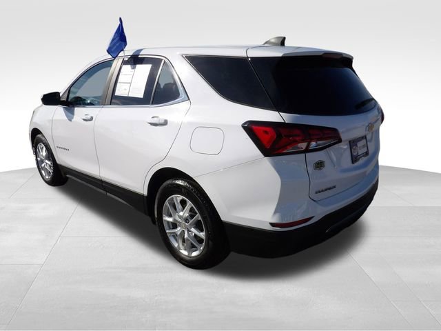 Used 2022 Chevrolet Equinox LT w/ Driver Convenience Package image 5