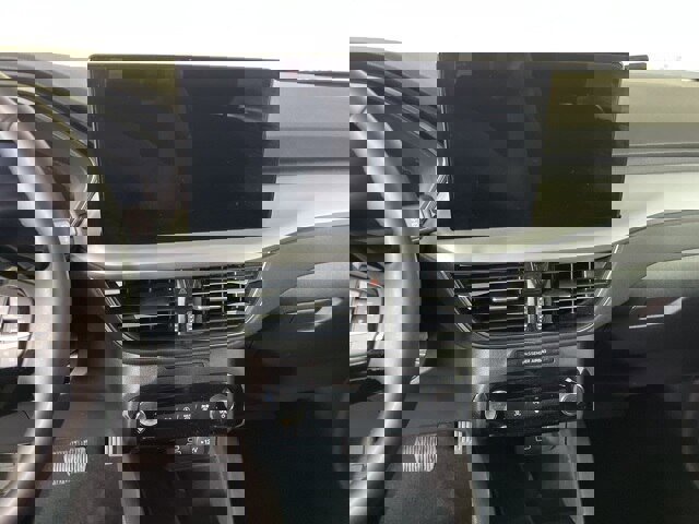 Certified 2025 Ford Escape Platinum image 22