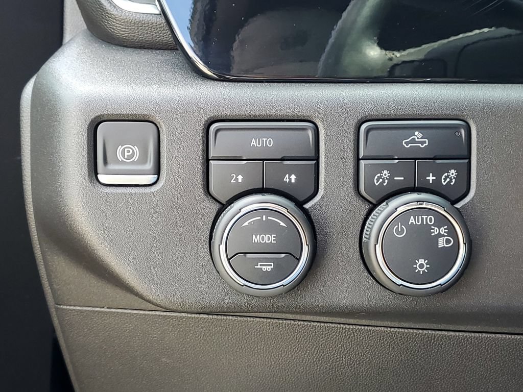 Used 2024 Chevrolet Silverado 1500 LT AWD/4WD image 19