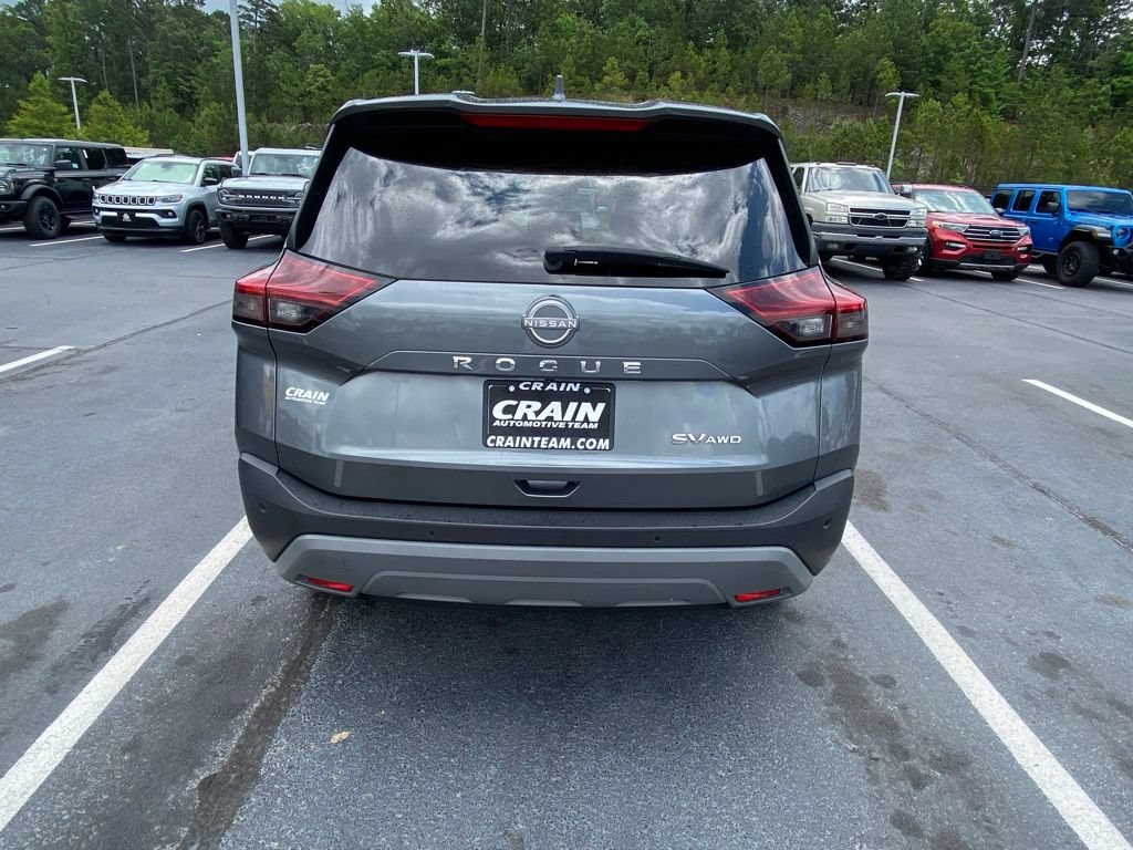 Used 2023 Nissan Rogue SV AWD/4WD image 6