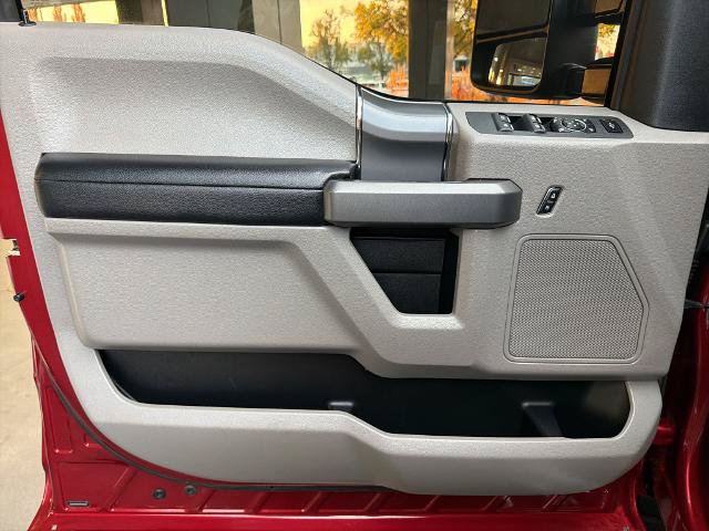 Certified 2017 Ford F250 XLT w/ XLT Premium Package AWD/4WD image 18