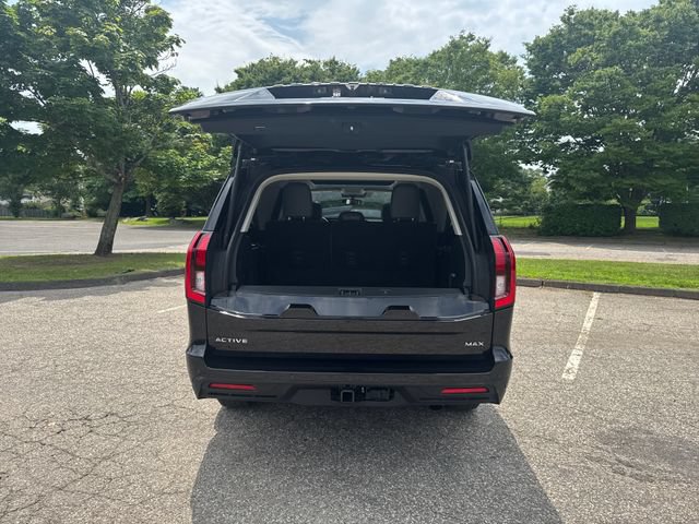 Certified 2025 Ford Expedition Max Active AWD/4WD image 28