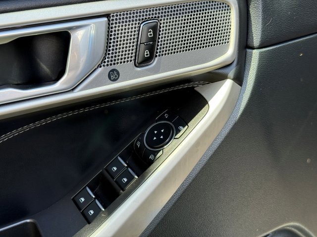 Certified 2023 Ford Explorer Limited image 12