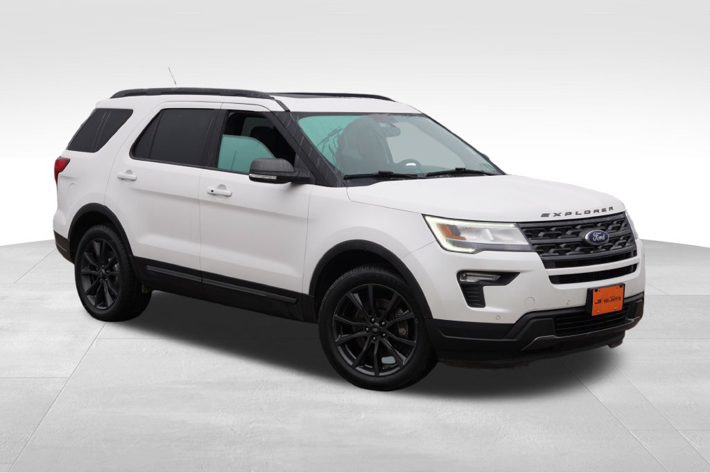 Certified 2018 Ford Explorer XLT w/ Equipment Group 202A